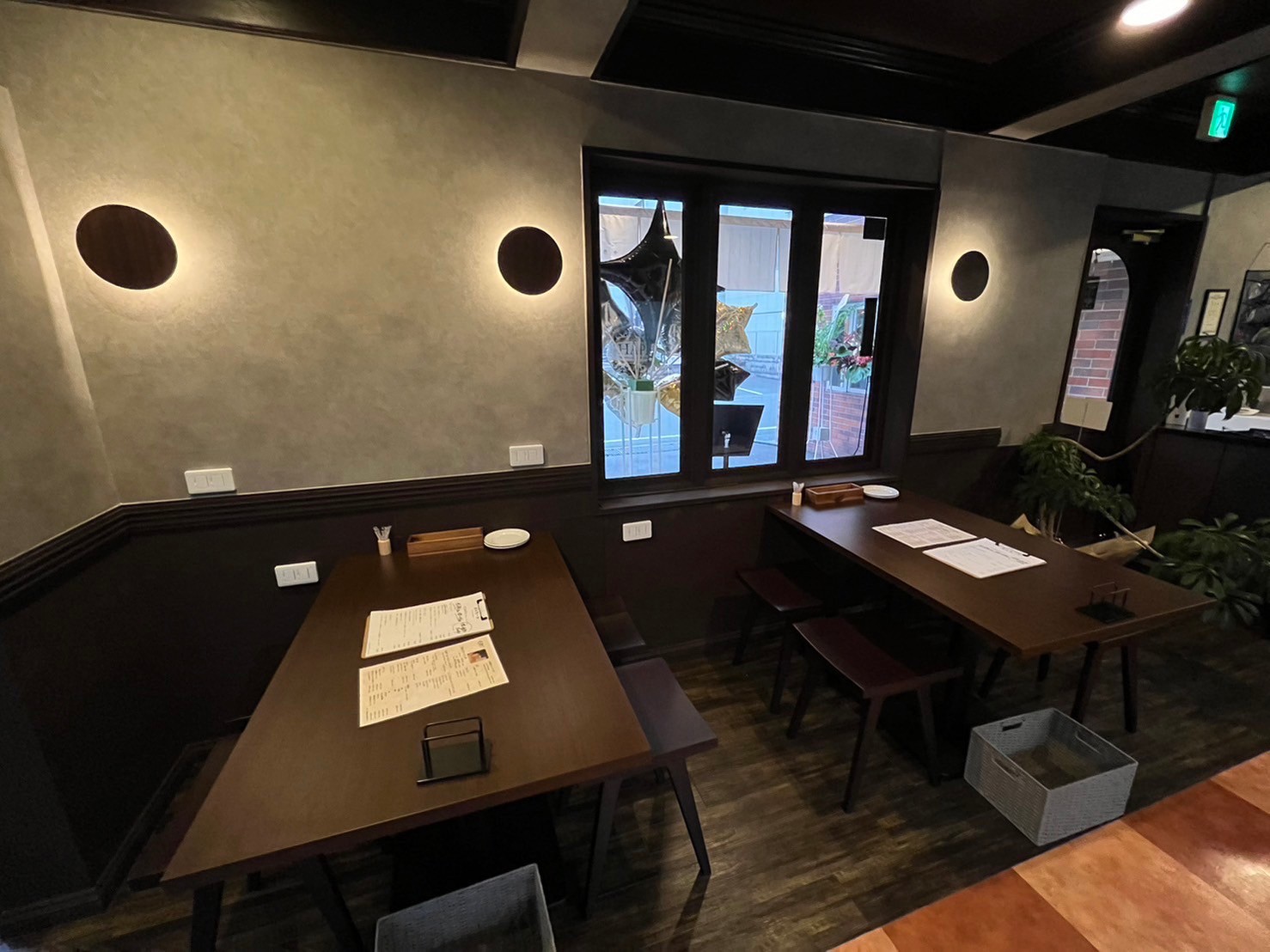 ロゴ、背景画像_240830_23